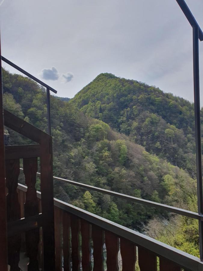 La Tana Del Tasso Rooms&Breakfast Camerata Cornello Εξωτερικό φωτογραφία