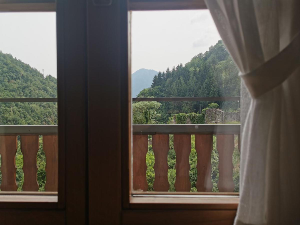 La Tana Del Tasso Rooms&Breakfast Camerata Cornello Εξωτερικό φωτογραφία