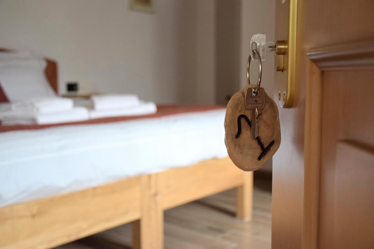 La Tana Del Tasso Rooms&Breakfast Camerata Cornello Εξωτερικό φωτογραφία