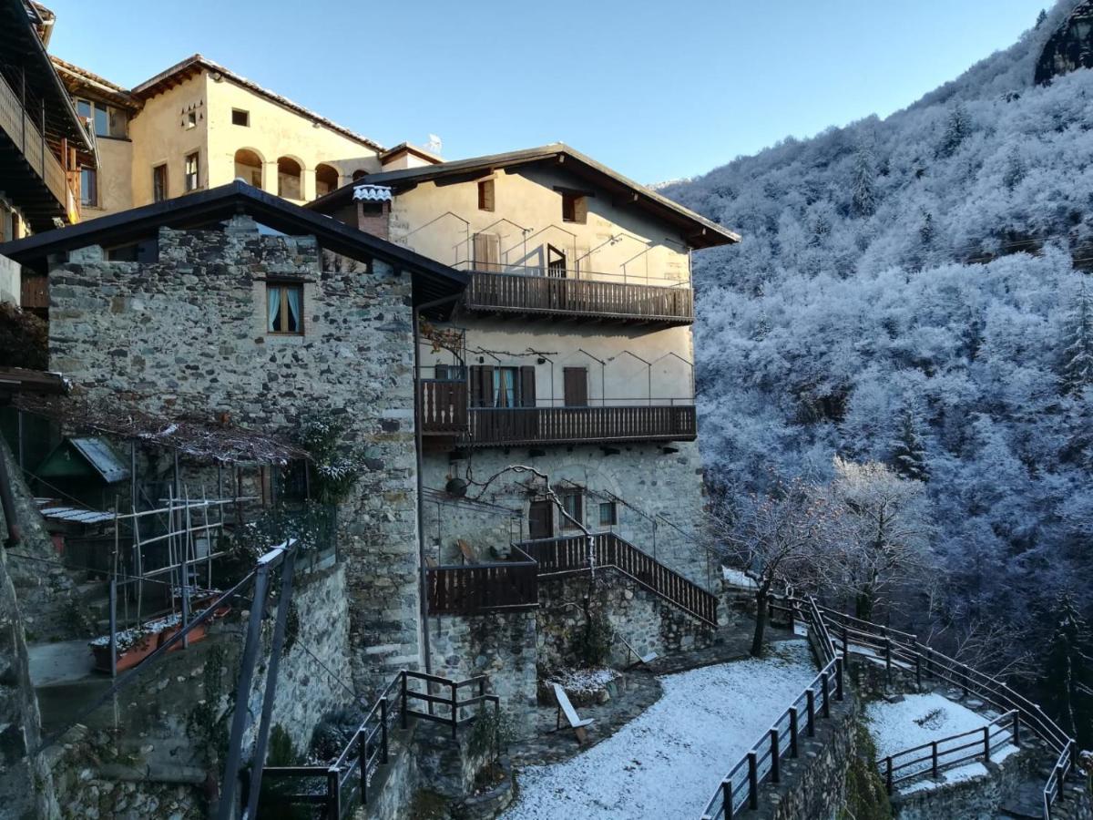 La Tana Del Tasso Rooms&Breakfast Camerata Cornello Εξωτερικό φωτογραφία