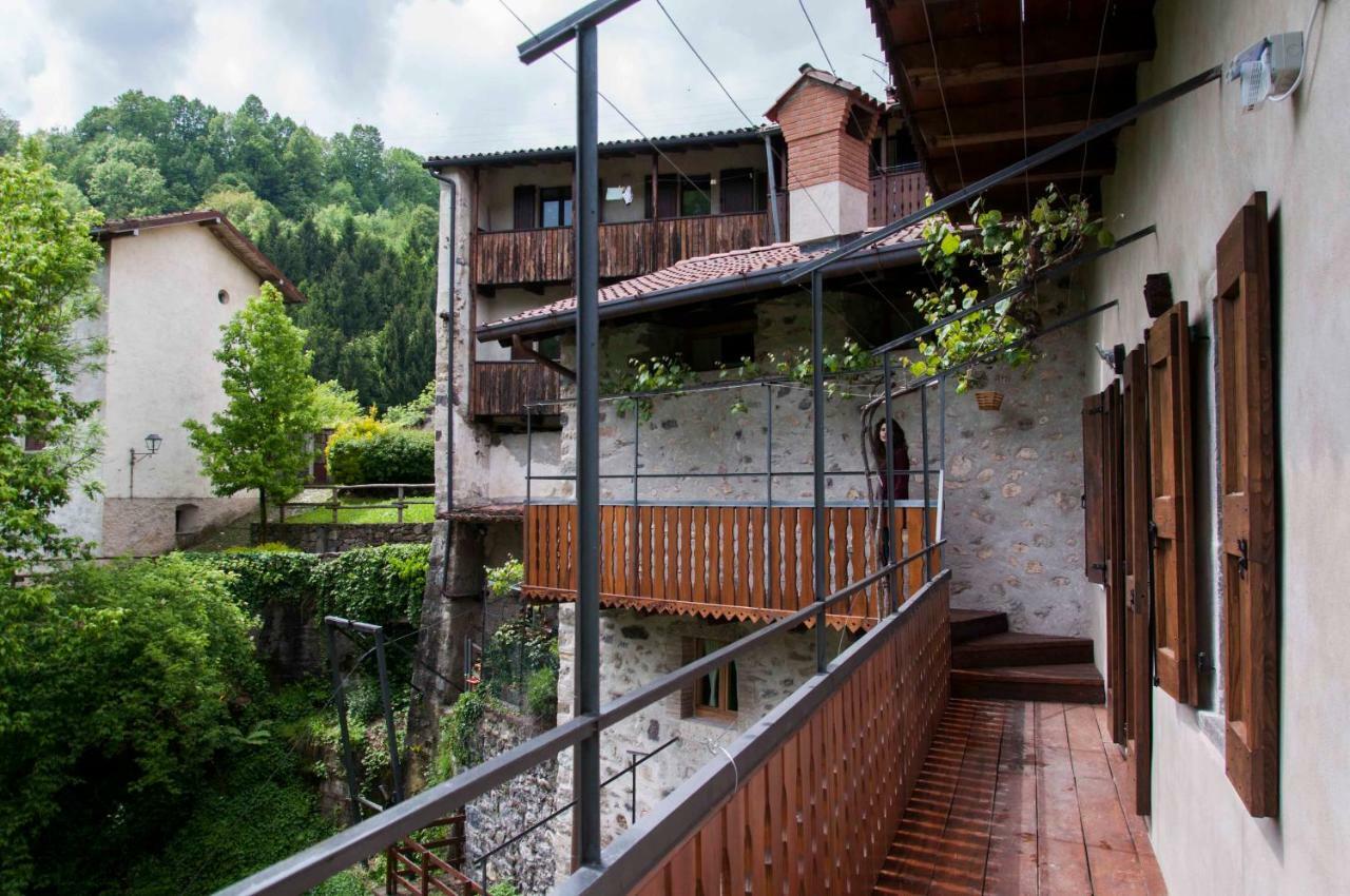 La Tana Del Tasso Rooms&Breakfast Camerata Cornello Εξωτερικό φωτογραφία
